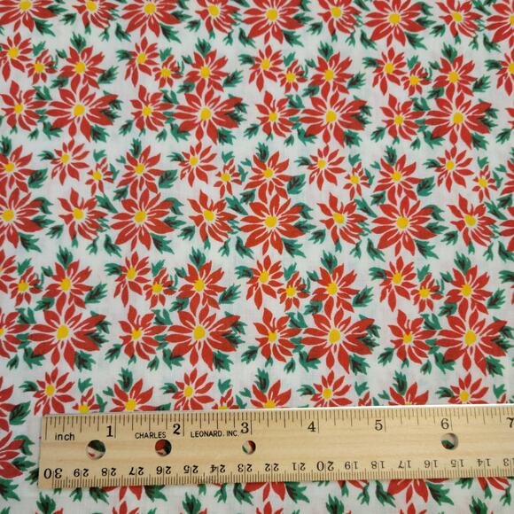 Cotton Fabric Lot Christmas Holly Green Red Floral Print 7 Pc Quilting Crafts - Picture 9 of 16